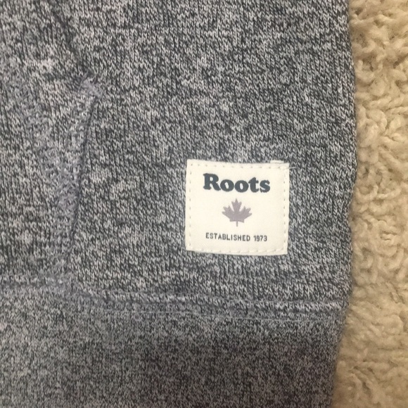 Roots boys xl hoodie - Picture 3 of 5